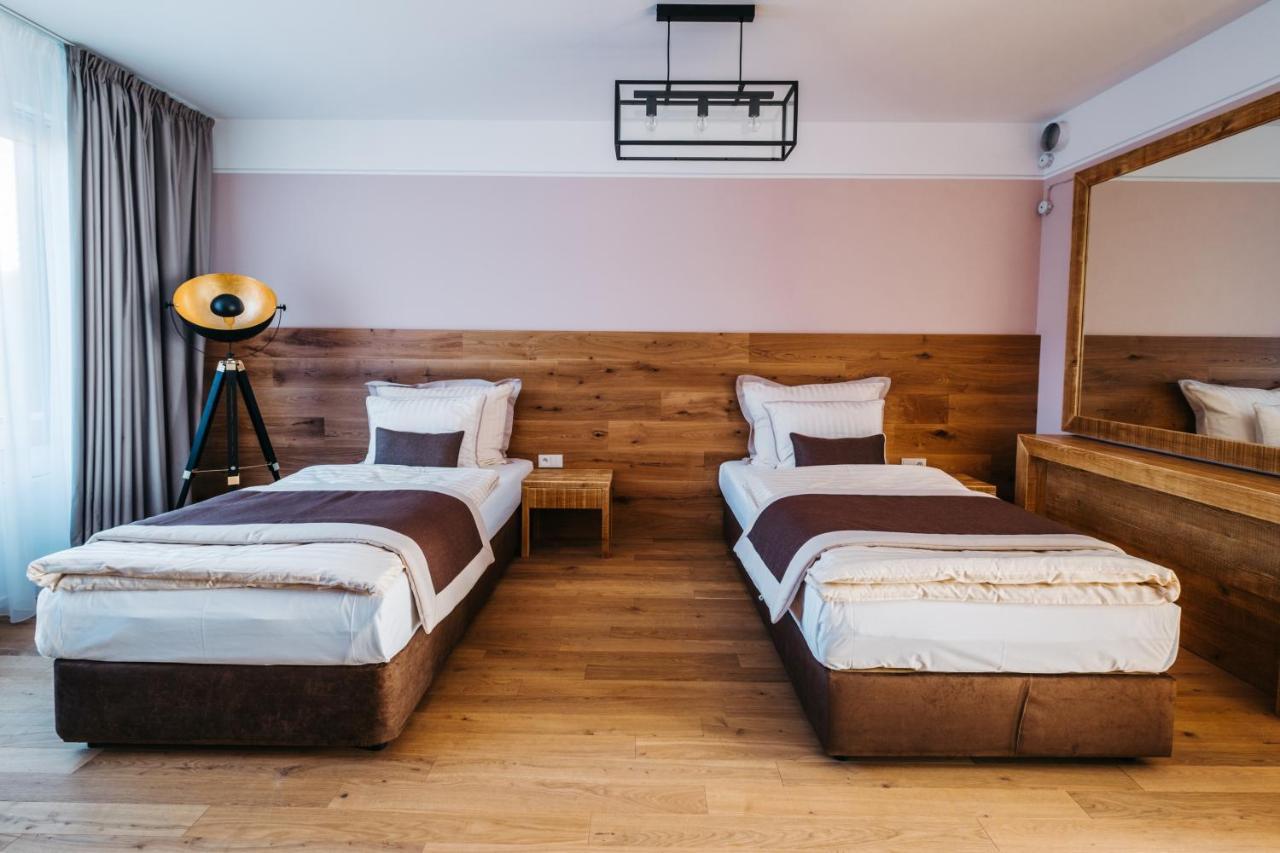 Boutique Hotel Corso Řevnice Eksteriør billede