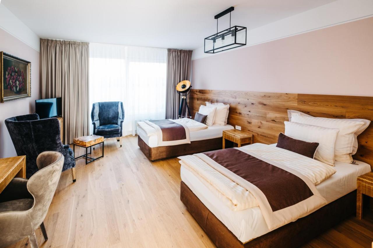 Boutique Hotel Corso Řevnice Eksteriør billede